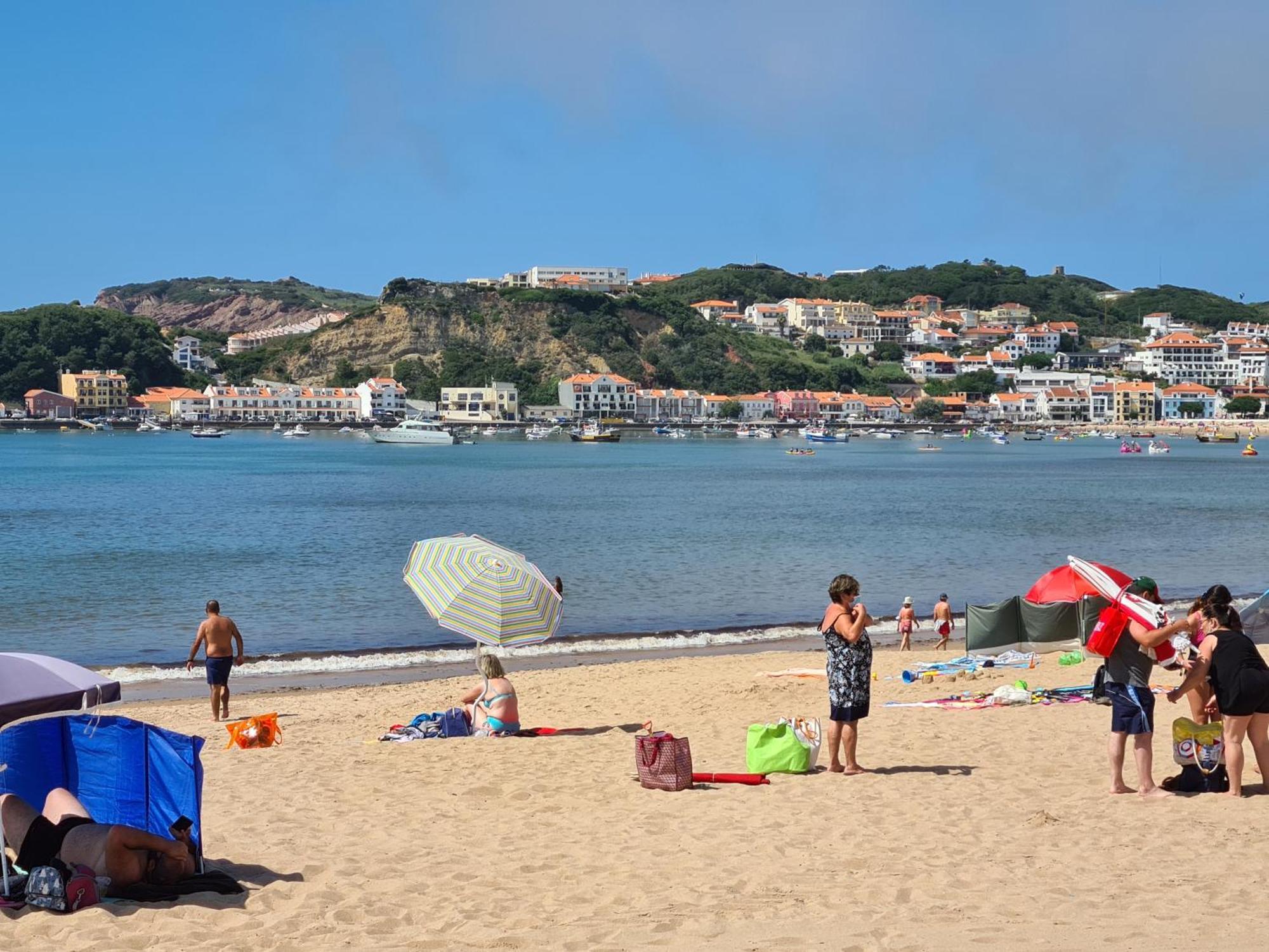 Cazenn Salir Do Porto - Holiday House Salir de Porto Екстериор снимка